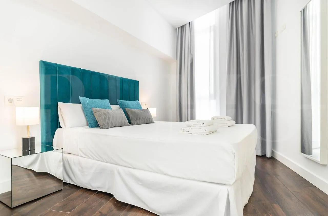 Spacious Duplex With Terrace By Picasso Museum By Rems Málaga 0*,