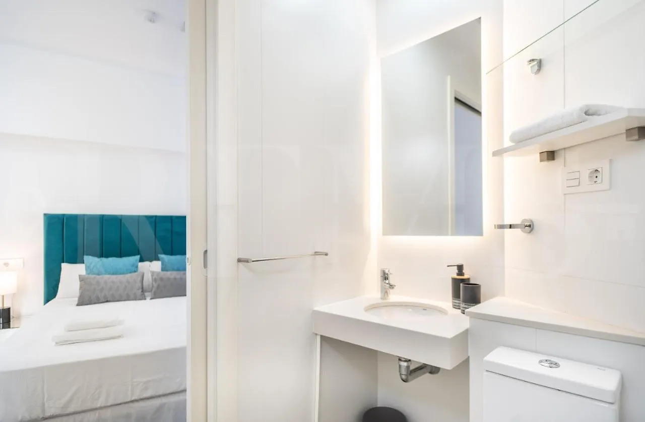 Apartamento Spacious Duplex With Terrace By Picasso Museum By Rems Málaga